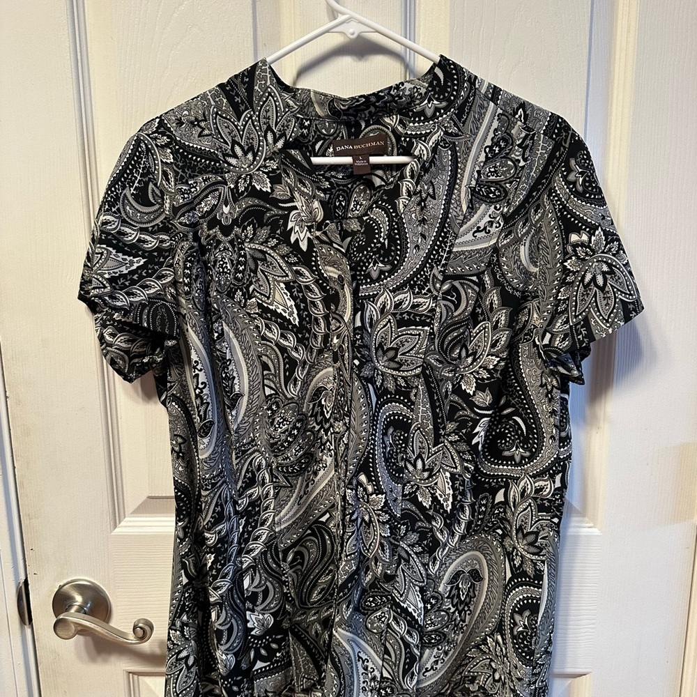 Dana Buchman Monochrome Paisley Blouse